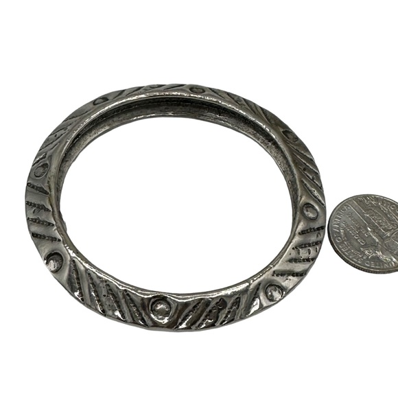 Robert Rose Bangle - Picture 5 of 15